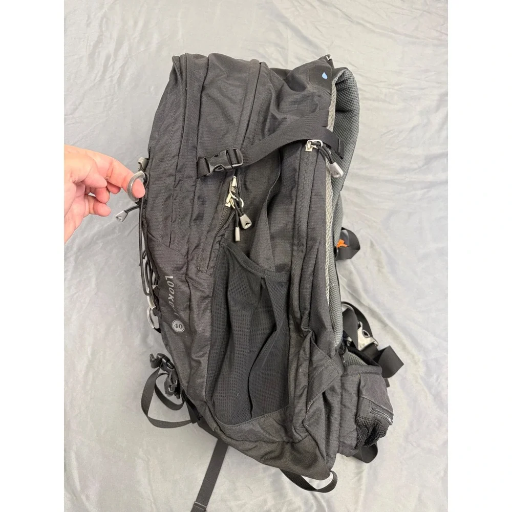REI Lookout 40L Backpack Black Hiking Camping Technical Internal Frame Daypack